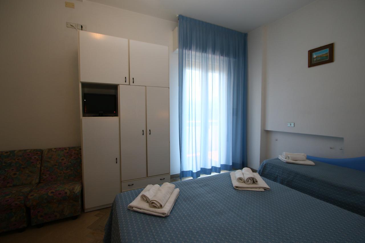 Hotel Tre Assi Rimini Eksteriør billede