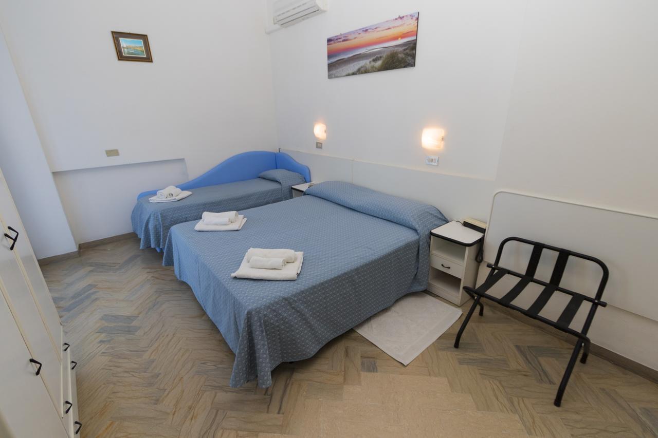 Hotel Tre Assi Rimini Eksteriør billede