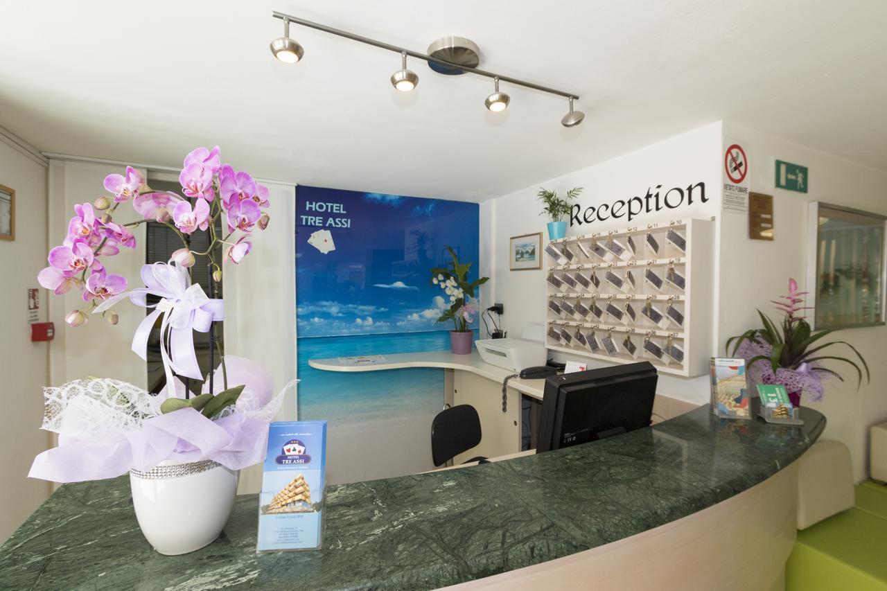 Hotel Tre Assi Rimini Eksteriør billede